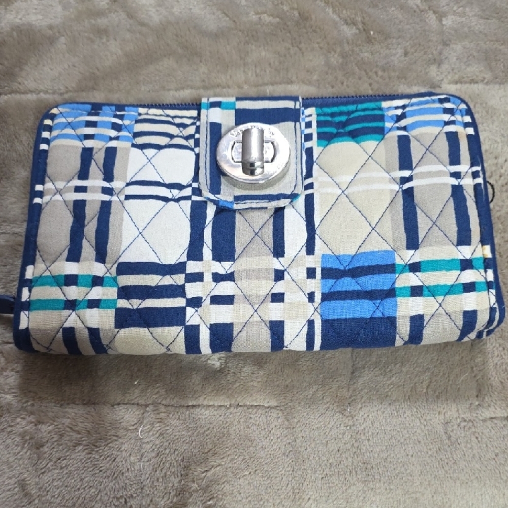 Vera Bradley Santiago Wallet Clutch RFI Turn‎ Lock Quilted Plaid Zips EUC